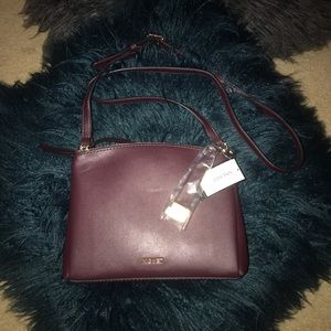 NINE WEST Crossbody
